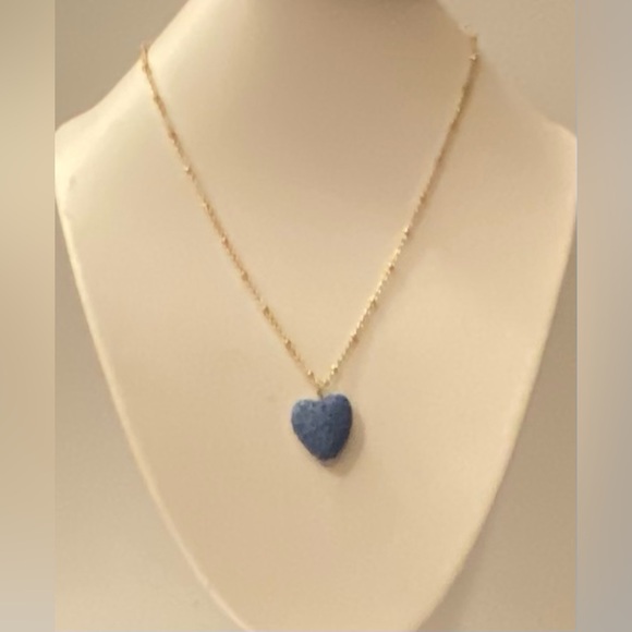 New AVON Essential Oil Lava Heart in original box - Picture 5 of 13